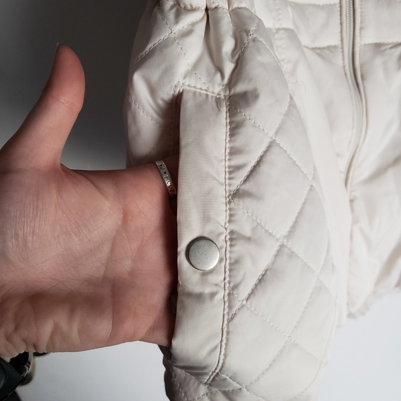 Reversible faux fur vest - Picture 3 of 8